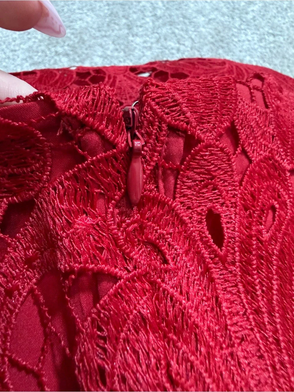 ANN TAYLOR Floral Guipure Lace Blouse | Crimson Red | Long Sleeve | Small | NWT